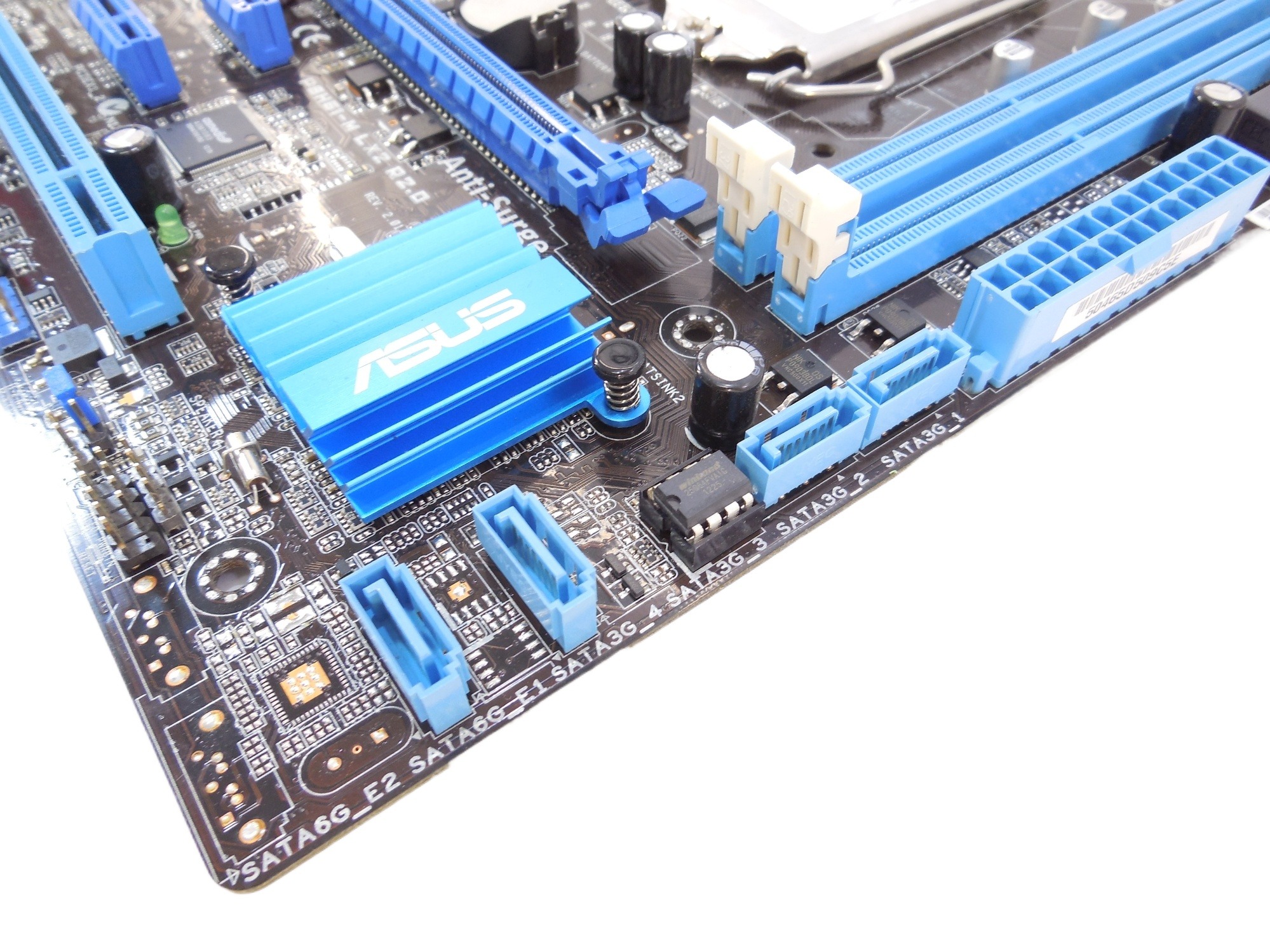Processor+Motherboard+Ram (Intel i3 3210+Asus P8H61-M-LX2+Adata 8GB 1600Mhz). 