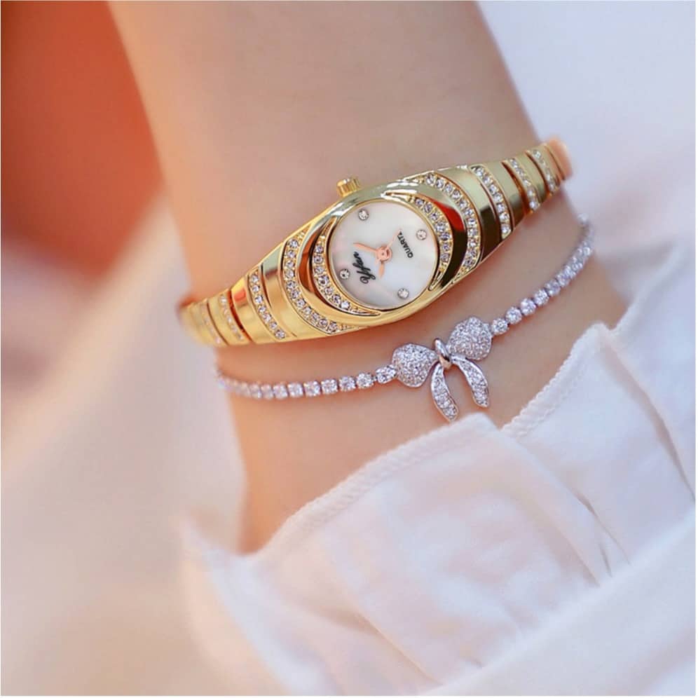 “2025 Stylish Ladies Quartz Watch – Premium Party & Casual Gift Set”