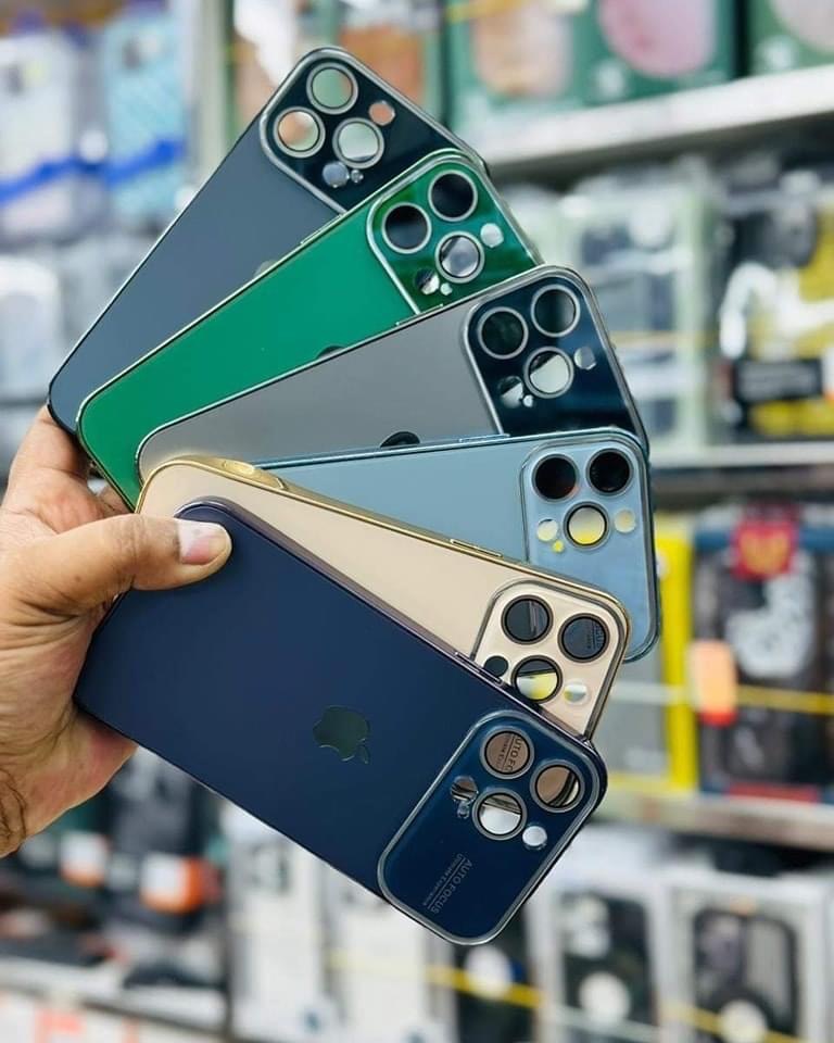 Auto Focus with Large Window Electroplating Frame Phone Case for Apple iPhone 15 Series 14 Series 13 Series 12 Series 11 Series. 