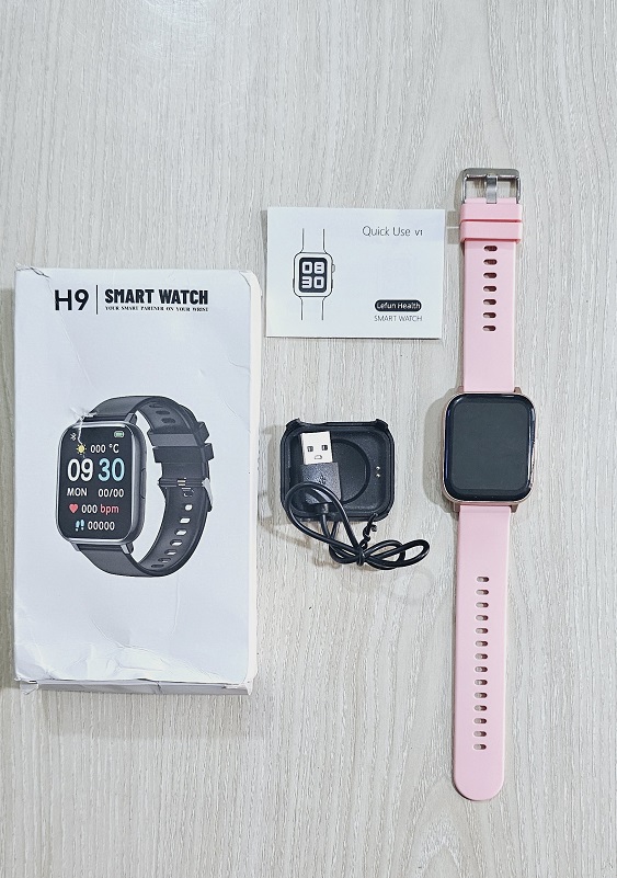 V1 Smartwatch 1.54 inch Calling Option. 