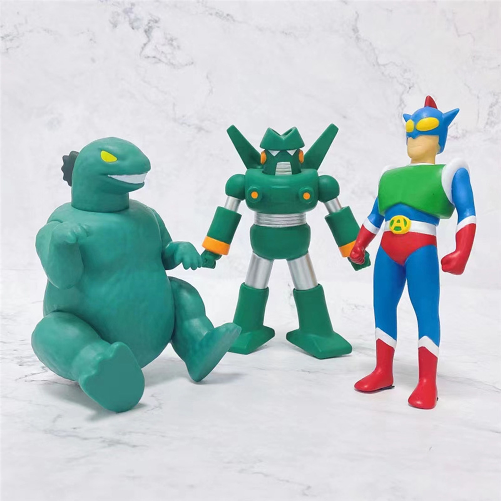 Collection Model Anti-fall Crayon Shin-chan Monsters Kondam t Akushon Kamen tion Figure Model. 