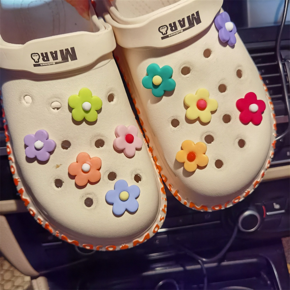 10pcs/set Crocs Charm Cherry Blossom/peach Blossom Hole Shoes DIY Accessories Cross Jibbitz Button Shoes. 