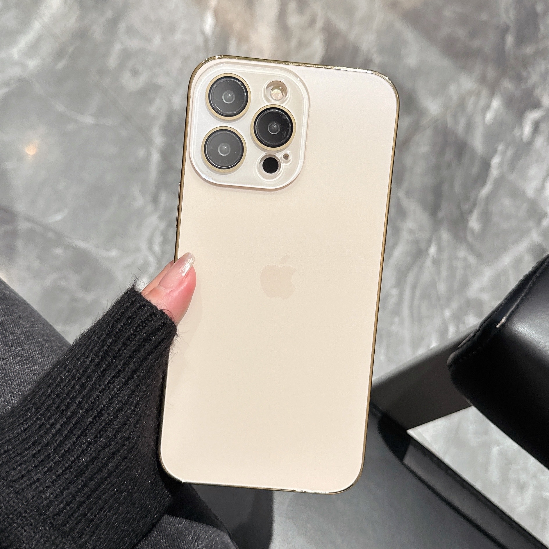 Frame Titanium Gold Shell iPhone15 pro Phone Case Good-looking All-Match for Apple 14 Electroplating All-Inclusive Drop-Resistant. 