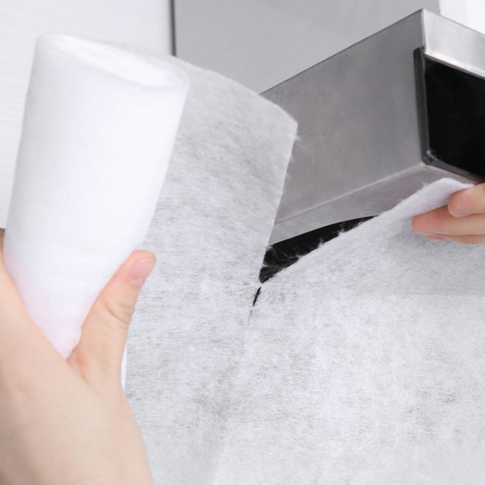 1 Roll Universal Oil Filter Paper Oil-absorbing Non-woven Fabric Disposable Range Hood Filter for Kitchen. 