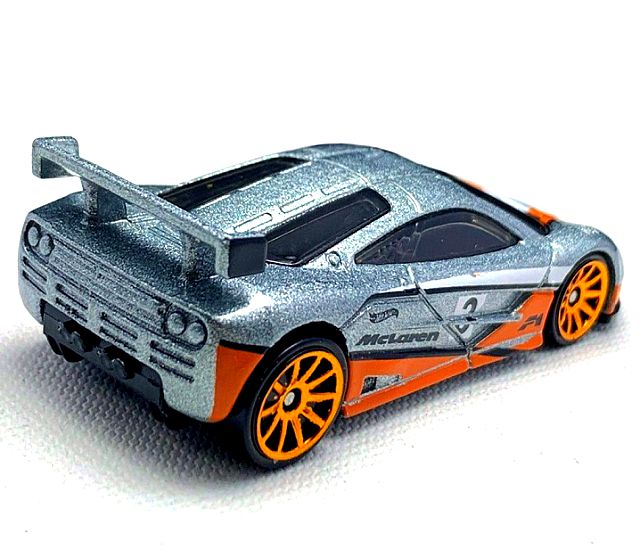 hot wheels mclaren f1 gtr silver