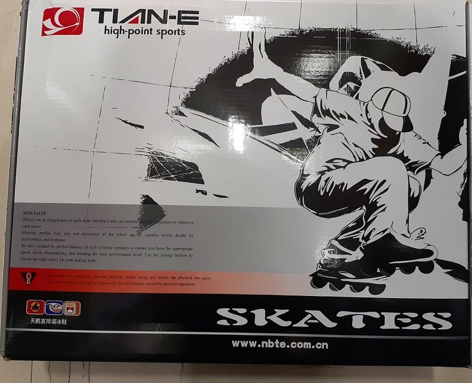 TIAN-E SKATES {SIZE -43 TO 45}. 