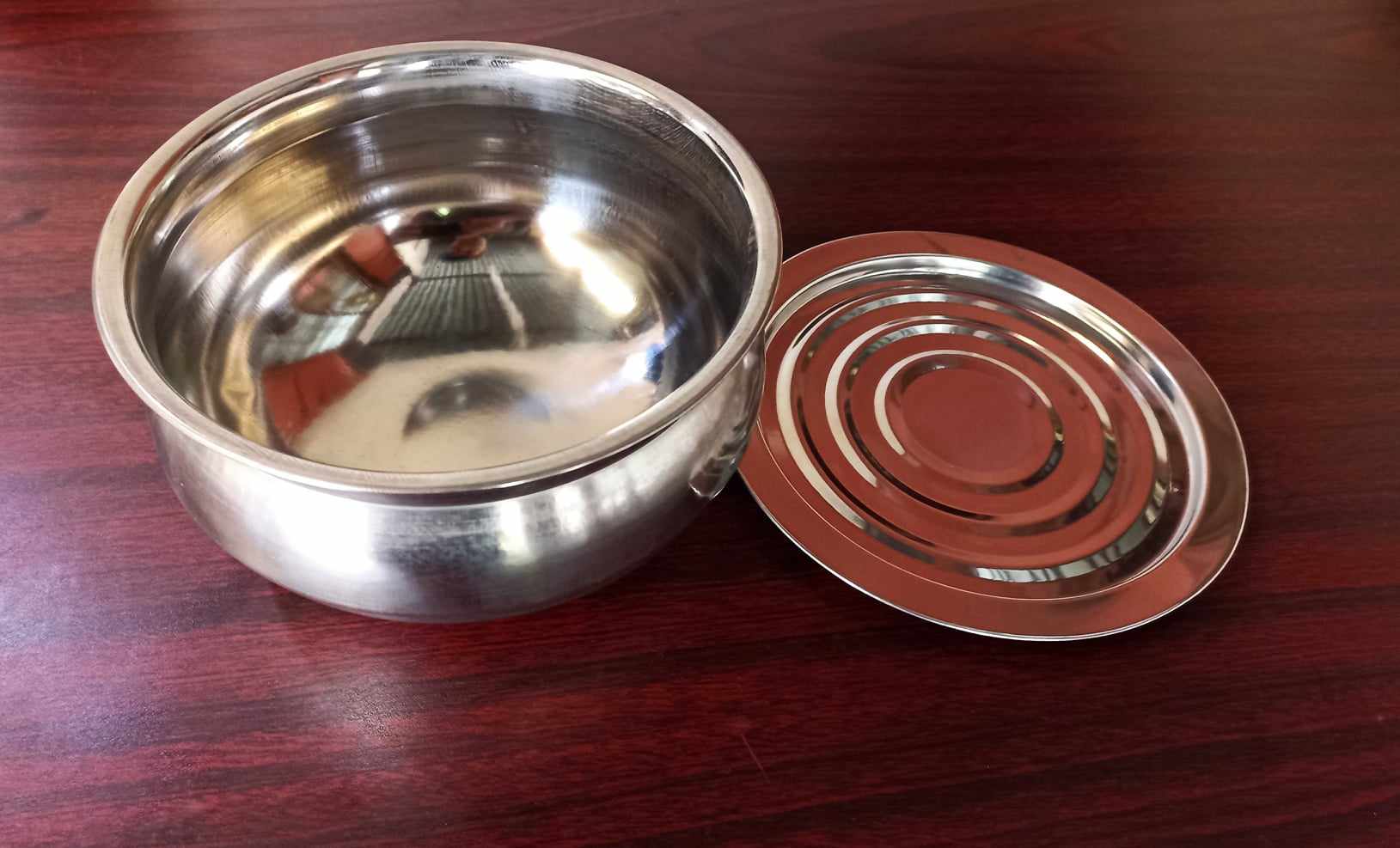 Stainless Steel Hari / Patil 13 No Size With Lid. 
