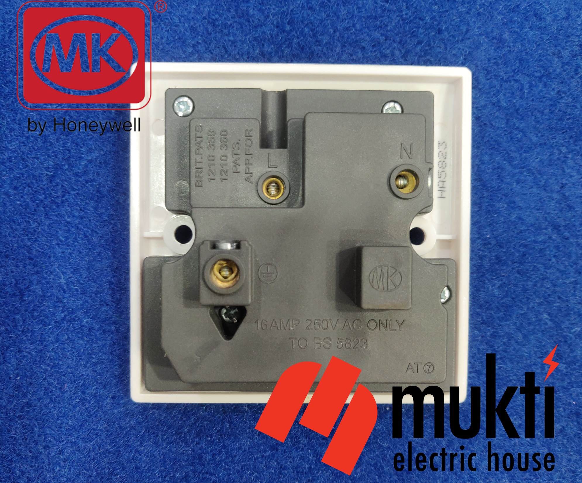 MK LOGIC SLIMLINE 16A 6 Pin Modular Multi Switch Socket 6Pin 8Pin. 