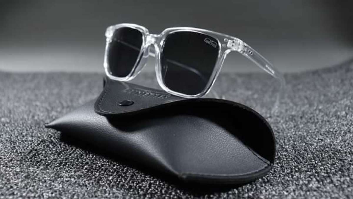 black lens round sunglasses