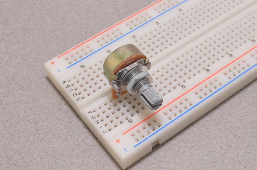 2Pcs- 3 Pin 1K Potentiometer Panel Mount 1K Ohm 1/2 Watt 3 Terminal Leads Single Gang Linear Taper Rotary Potentiometer 1K Ohm Adjustable Variable Resistor Volume Pot. 