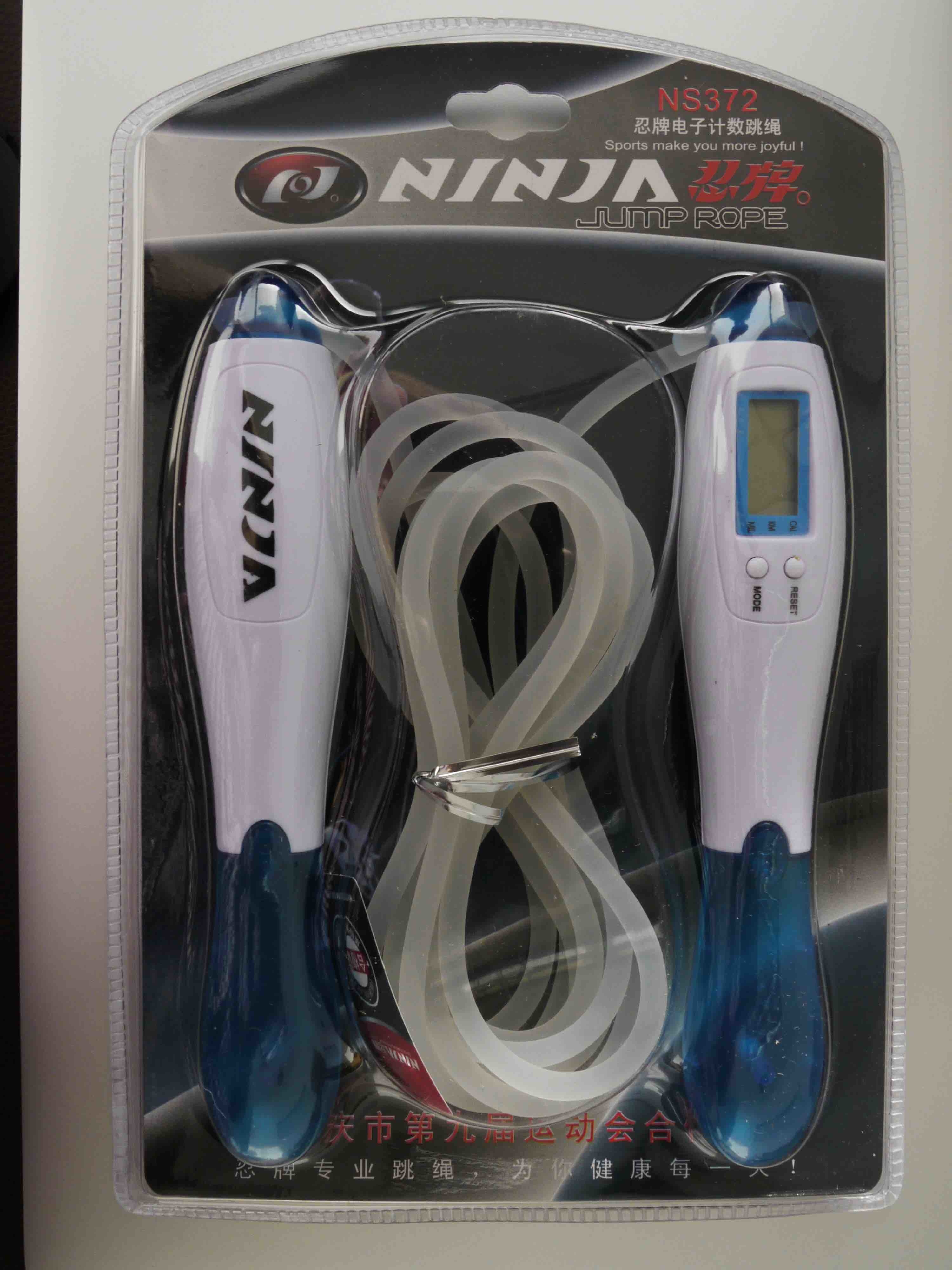 Ninja - NS372 - Wire Speed Skipping Jump Rope with digital counter machine - Multicolor. 