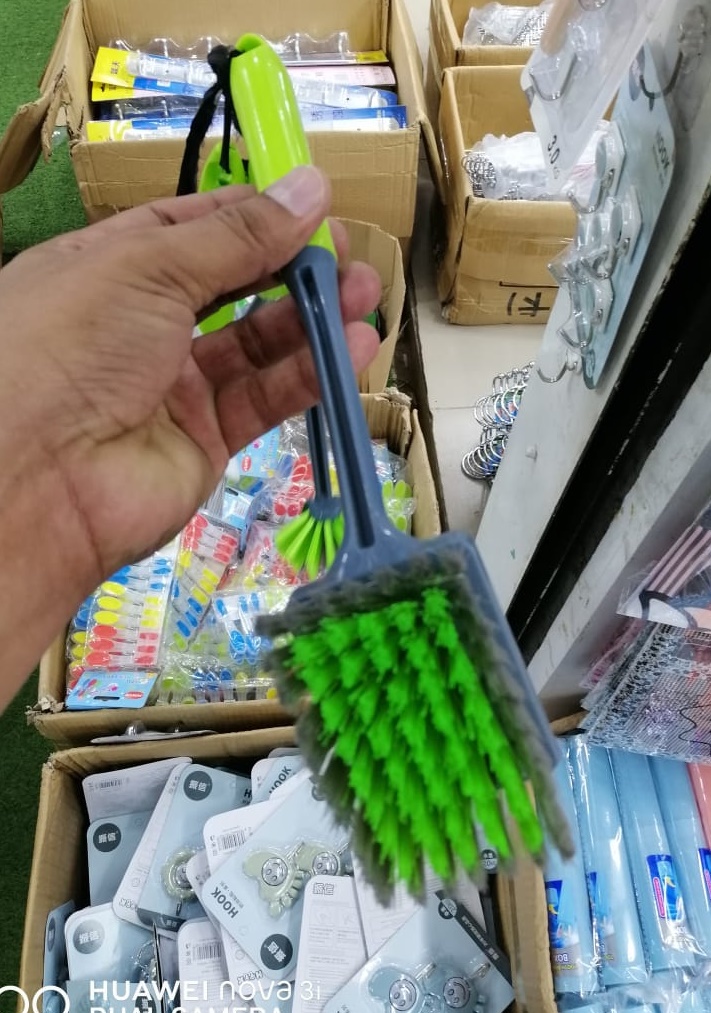 Dish Brush with Handle, 2 Pack Kitchen Scrub Brushes for Cleaning for Sink, Pots, Pans- Color & Design Randomly Selected.. 