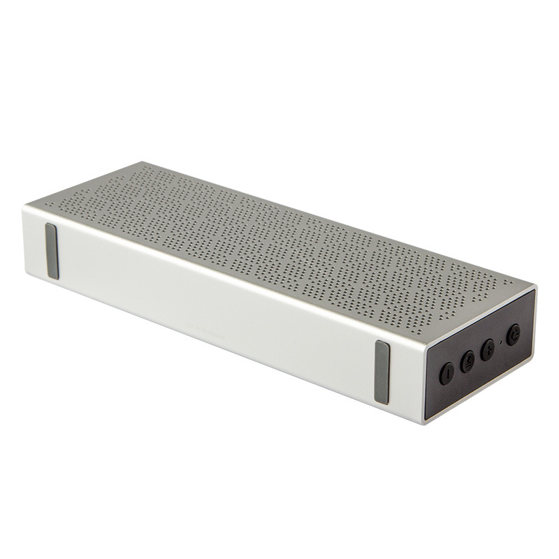 Edifier M201 wireless bluetooth speaker car portable subwoofer mini speaker. 