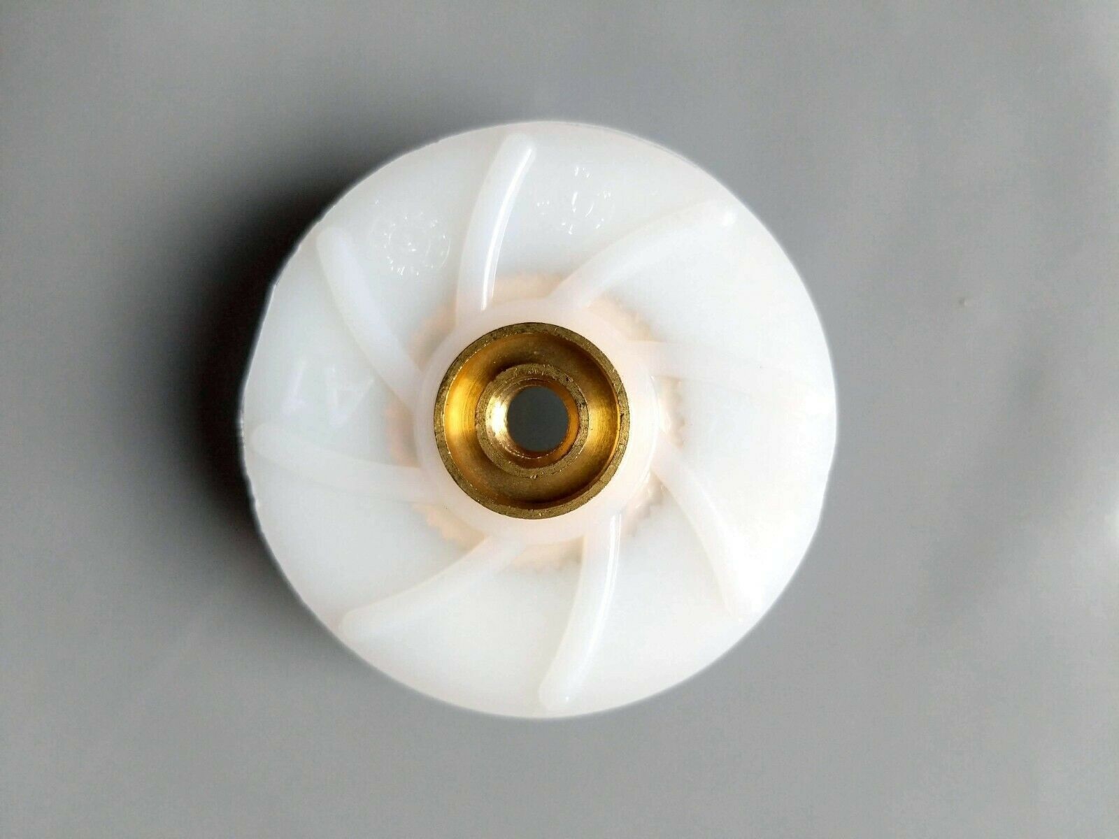 PREETHI 4cm, 4 Teeth, Screw type MIXER GRINDER JAR COUPLER / SPARE PART Eco, Twin ECo plus Models. 