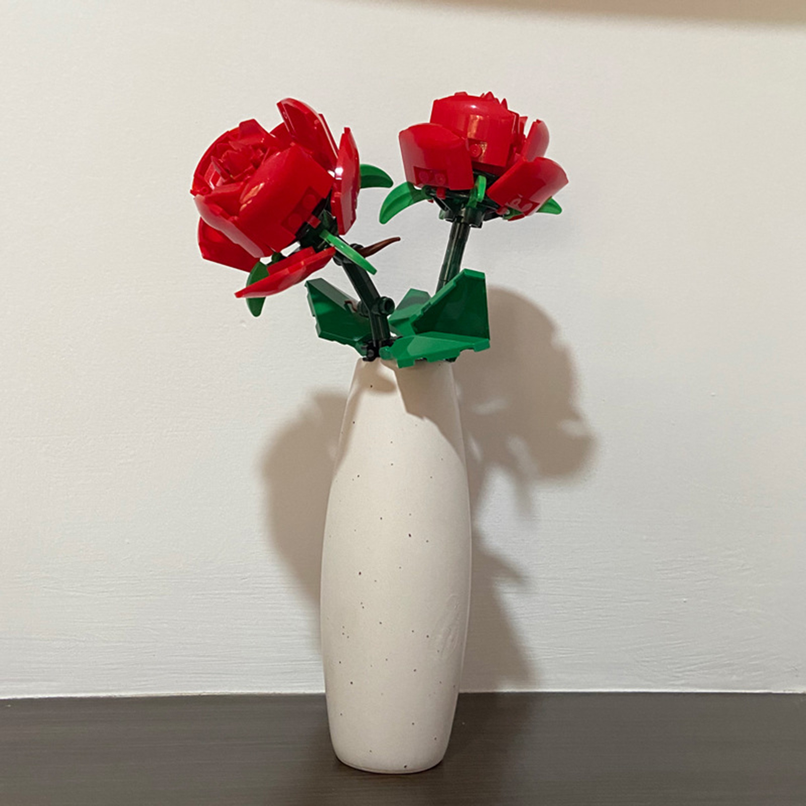 1 Set Building Block Rose High Simulation DIY Easily Install Rose Flower Bouquet Building Blocks Romantic Kit for Christmas Gift. 