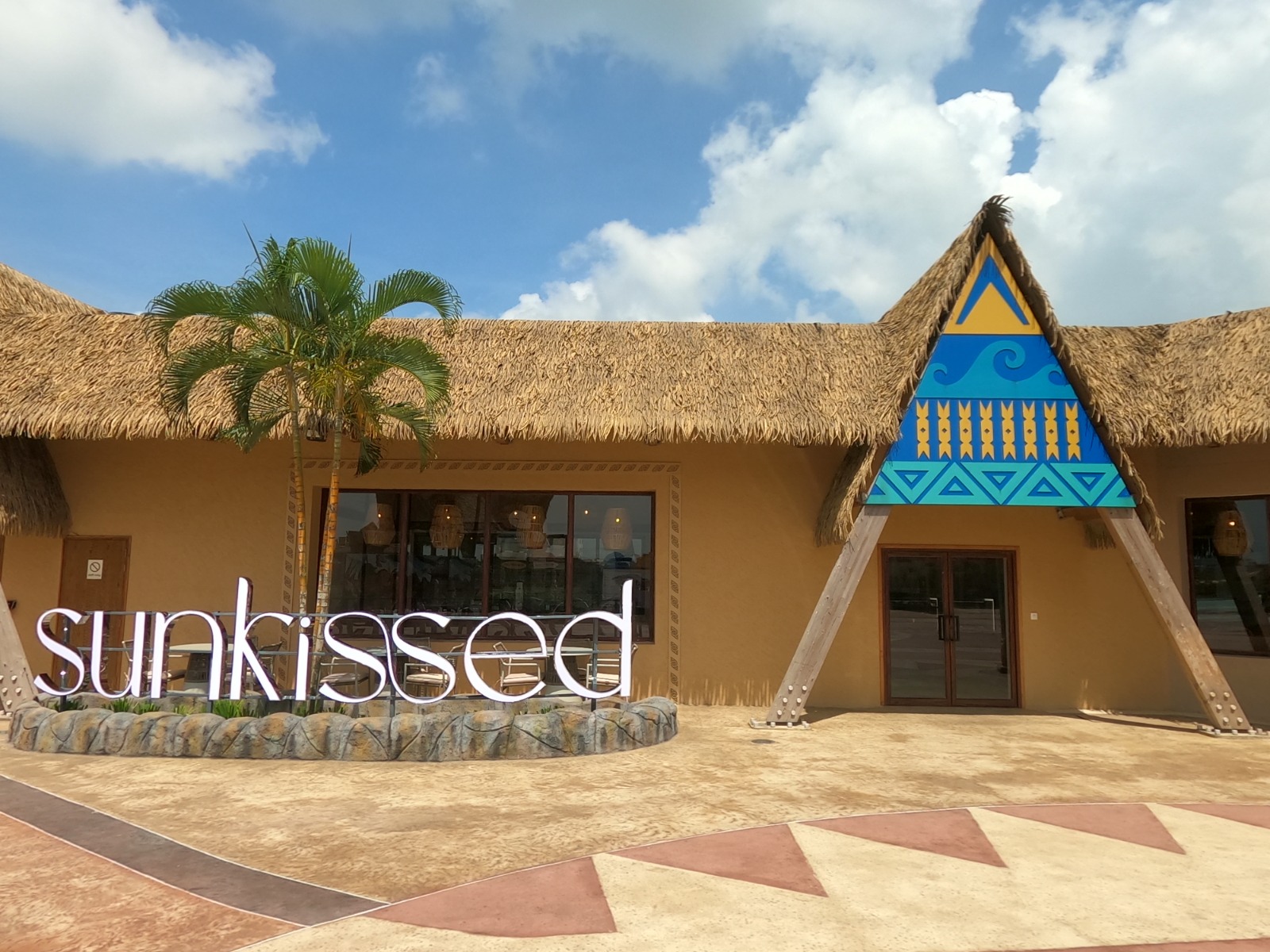 MANA BAY ADULT PASS  Unlock Unlimited Daylong Access to All 17 Rides and 4 Attractions. 