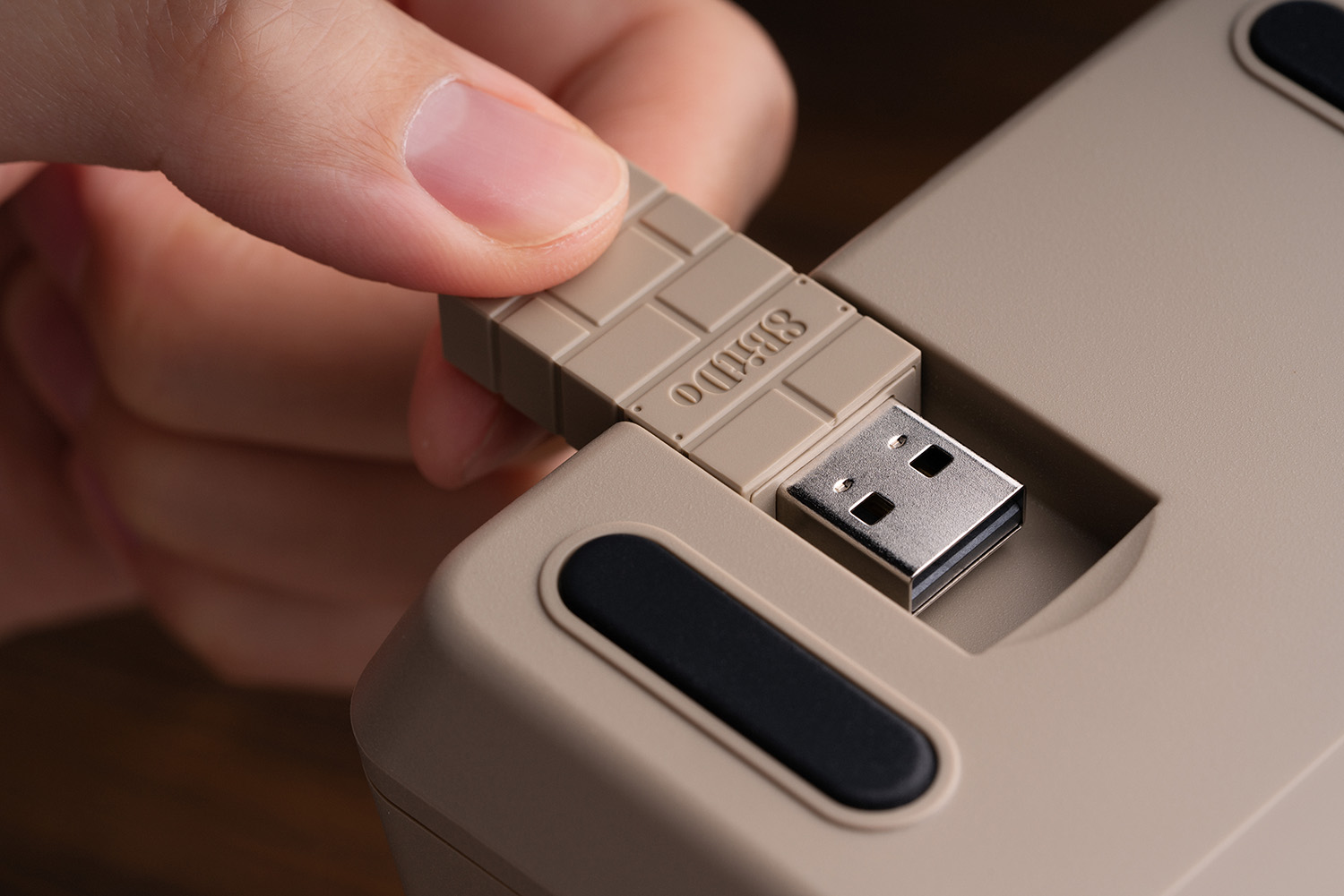 8BitDo Retro 18 Mechanical Numpad, Supports Calculator Mode, Bluetooth / 2.4G / Wired Numpad for Windows and Android. 