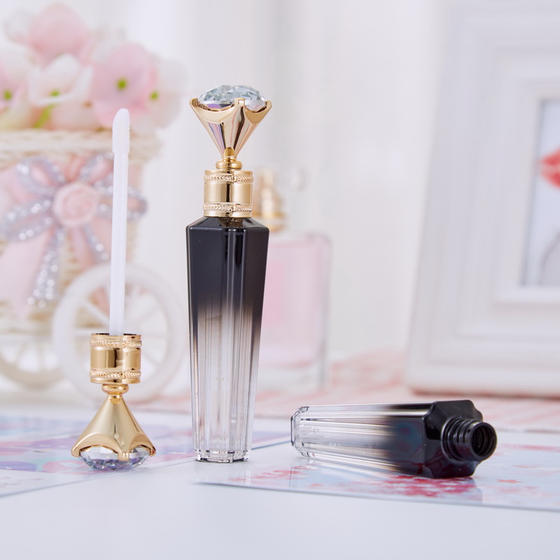 3ML Cap Plastic Lip Gloss Tube DIY Lip Gloss Containers Bottle Empty Cosmetic Container Tool Makeup Organizer. 