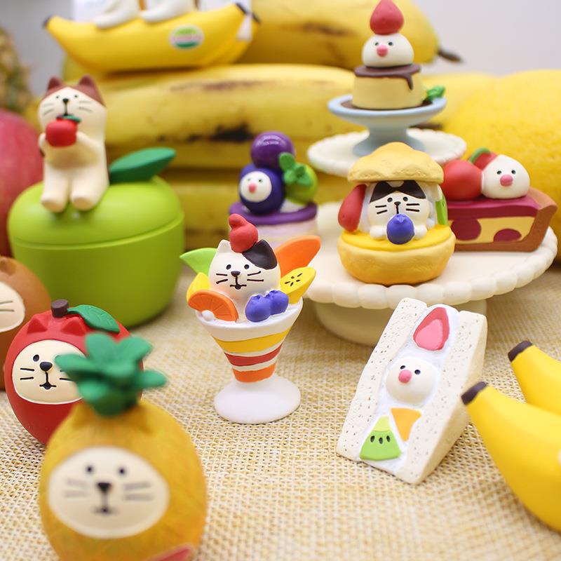 Japanese style cat ZAKKA miscellaneous goods fruit cat cat storage INS creative gift miniature scene Zeng Wan. 
