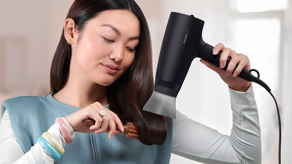 Philips BHD308/10 Essential DryCare Hair Dryer 3000 Series description image