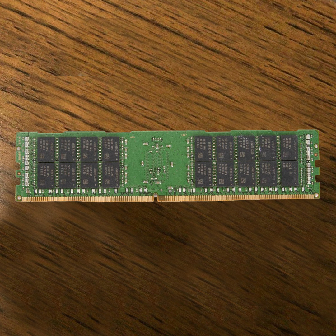 SAMSUNG 32GB 2Rx4 2400T DDR4 Server RAM. 