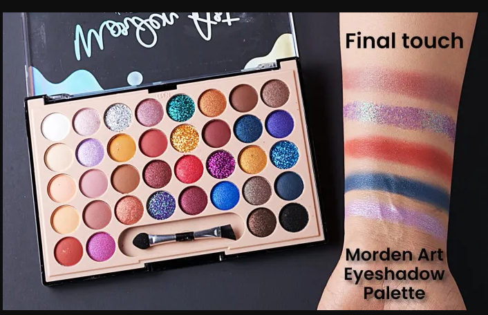 36 Color Eye shadow box with Brush Free. 