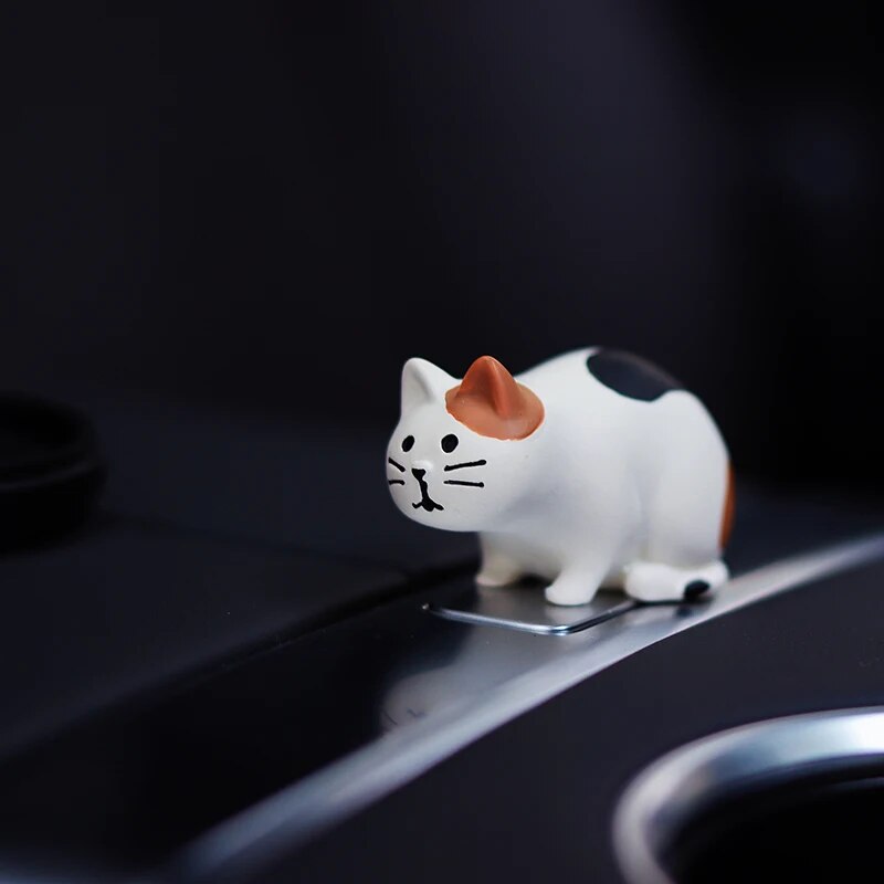 Cute Anime Kitten Car Interior Decoration Curious Kitten Action Figure Auto Dashboard Rearview Mirror Ornaments Car Accessories. 