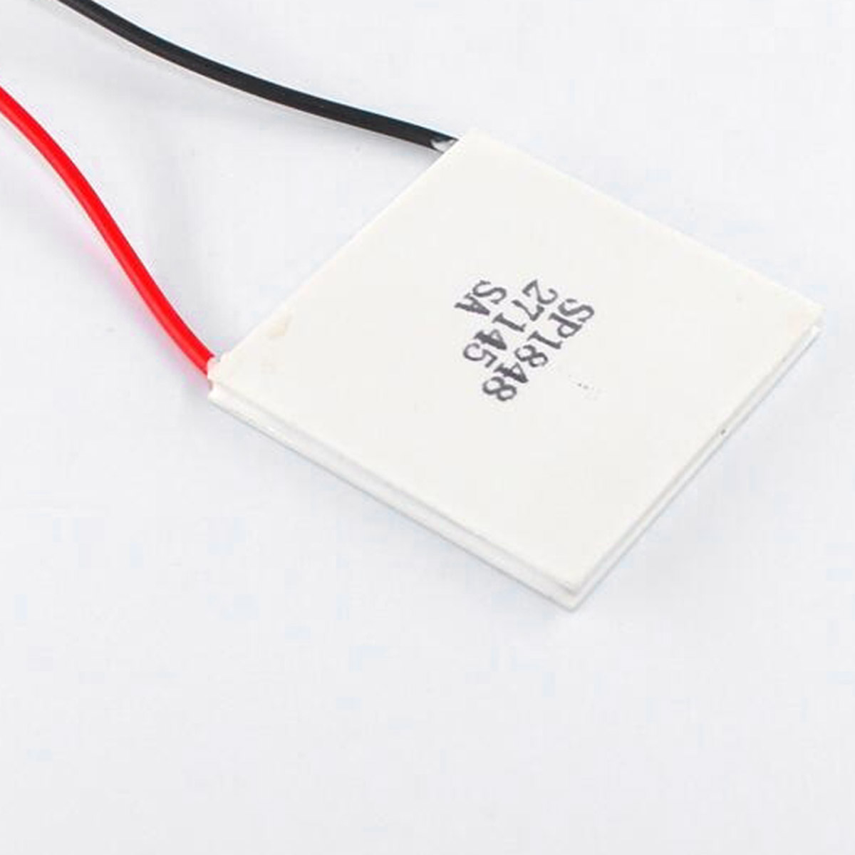 Durable 40x40mm  Useful Simple Module Thermoelectric Generator Semiconductor  Temperature Power. 