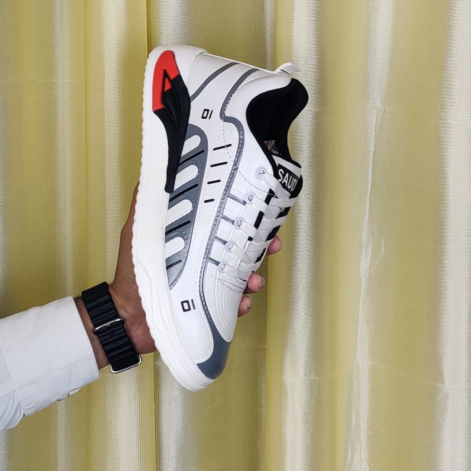 Stylish and Fashionable Winter and Summer Exclusive Sneakers Converse10 Lace Shoes for Men - Shoe For Boys TreadVive  K1014. 