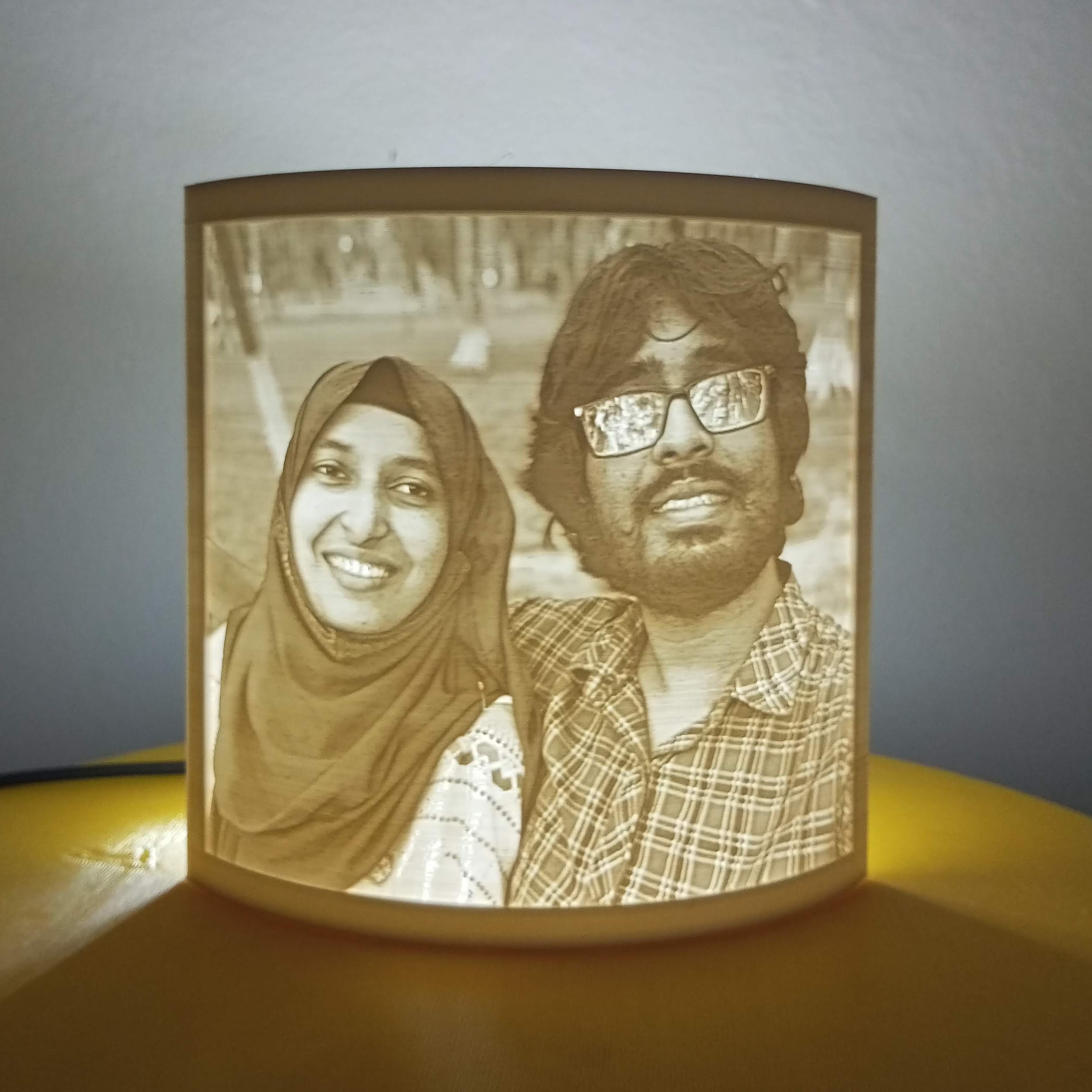 3D Printed Custom Lithophane – Personalized Photo Light Art, Unique Home Decor & Gift, Handcrafted Illuminated 3D Print with High-Resolution Detail for Weddings, Birthdays, Anniversaries & Special Occasions, Premium Quality, Fully Customizable Design. 