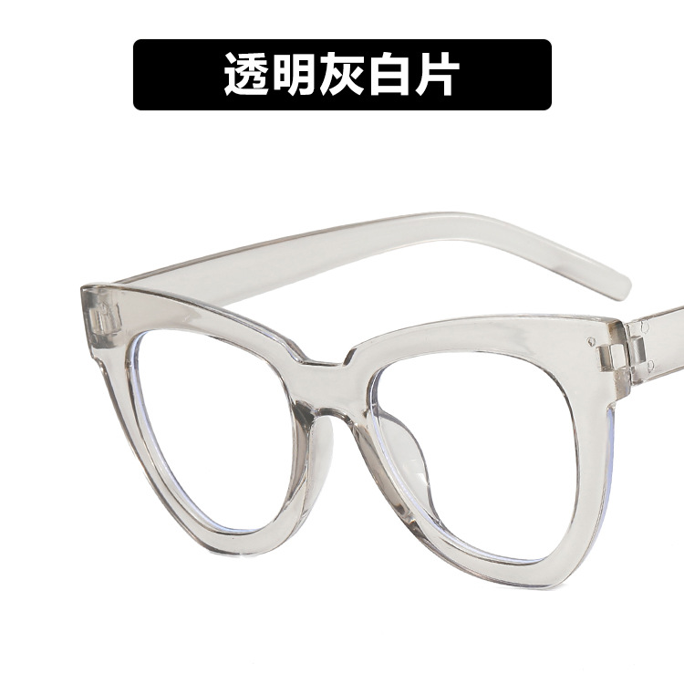 Cross-border foreign trade triangle cat's eye anti-blue light flat lens 2022 new plain makeup glasses frame retro concave frame