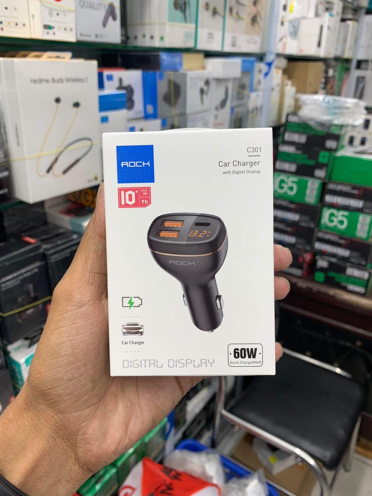 Anker ROAV Smartcharge F2 Bluetooth FM Transmitter. 