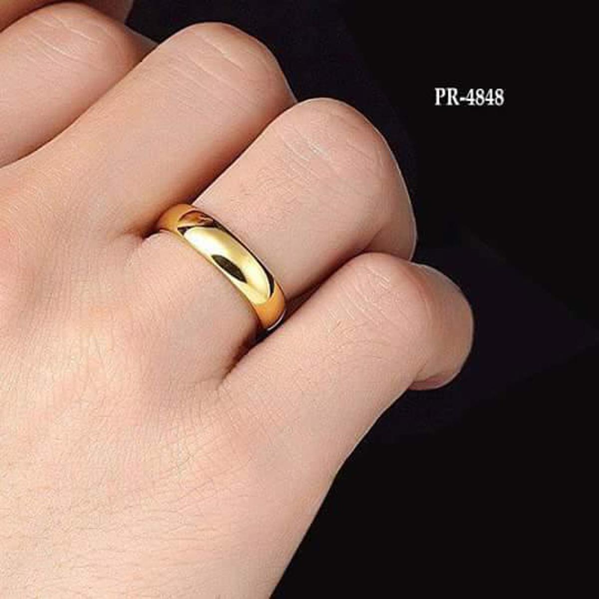 Male finger store ring design