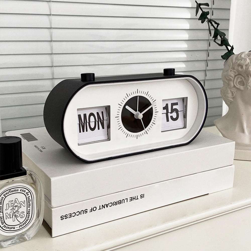 Desktop Vintage flip clock Stylish Flip mechanism Vintage Mechanical alarm clock Creative Mechanical Desktop digital clock for Home decoration Office desk accessory Vintage enthusiasts Gift option. 
