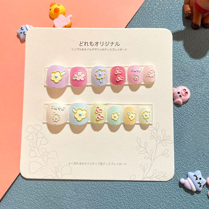 Pre-Glue Nails for Children, Kids Press on Nails, Cartoon Christmas Nails, Cute Full Cover Tips, Nail Decoration, 12. 