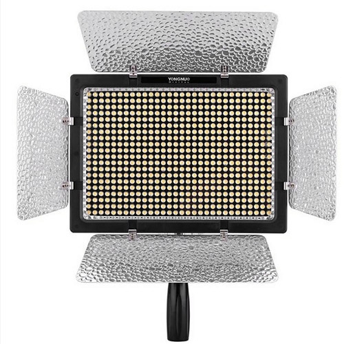 New- YONGNUO YN600L 600 LED 5500K Color Temperature Adjustable LED Video Light for Canon / Nikon / Sony Camcorder DSLR. 