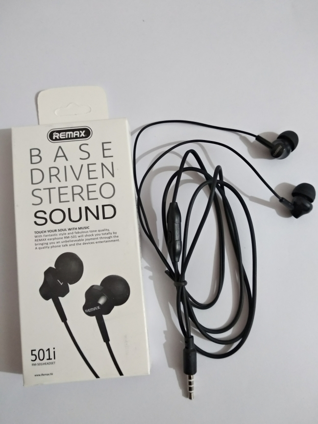 Remax Rm 501I In Ear Earphone Stereo Headset Budget Earphone 3.5Mm Jack With Mic - Headphone