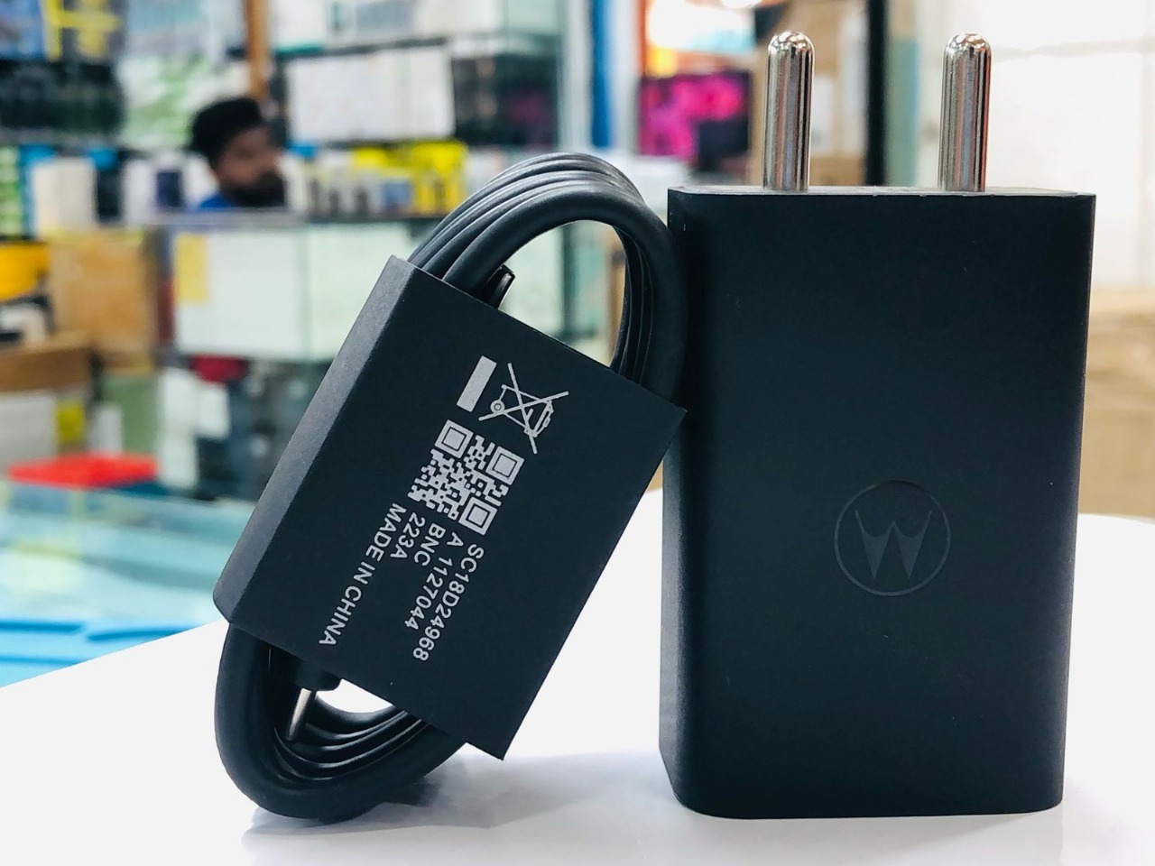 Motorola TurboPower 68W Charger USB-C PD Mains Wall Charger/Power Adapter with 1M 6.5A USB-C to USB-C Ultra Fast Cable. 