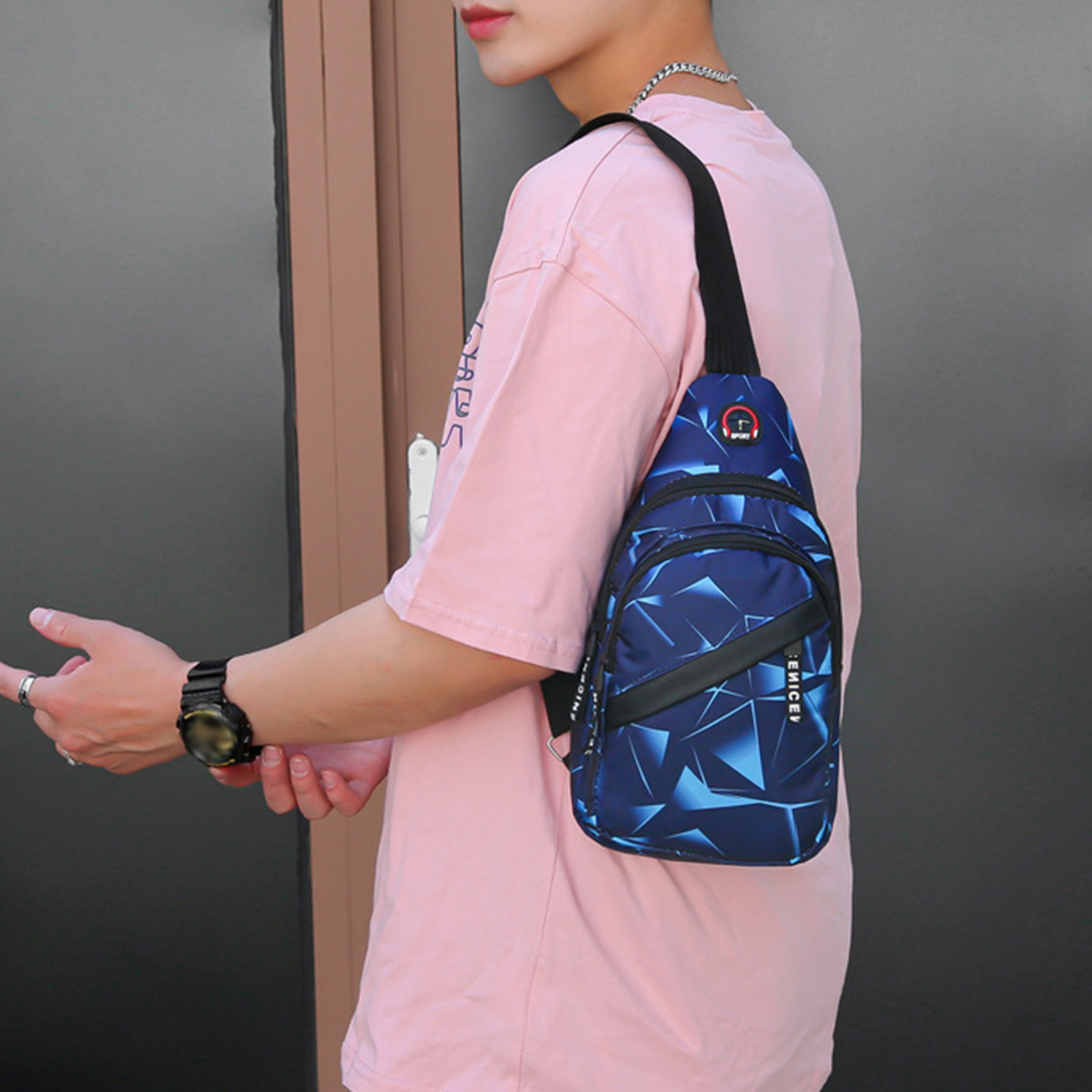 Sunnyheart Triangle Cst Bag Geometric P t Triangle Cst Pk Sling Bag for Outdoor S rts Tl Waterproof Adjusle Strap Men's Crossbody Bkpk Style Cst Bag. 