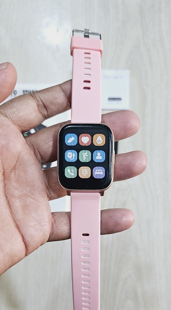 V1 Smartwatch 1.54 inch Calling Option. 