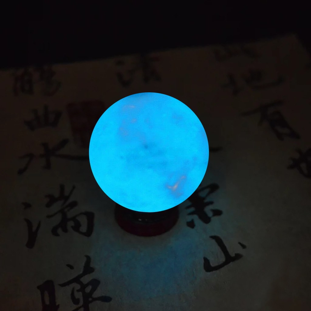 Hot Selling 35MM Blue Luminous Quartz Crystal Sphere Ball Glow In The Dark Stone #NN25