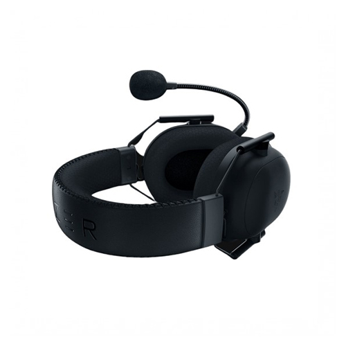 Razer BlackShark V2 Pro Black Wireless Gaming Headphone II plug and play with computer or xbox or console. 