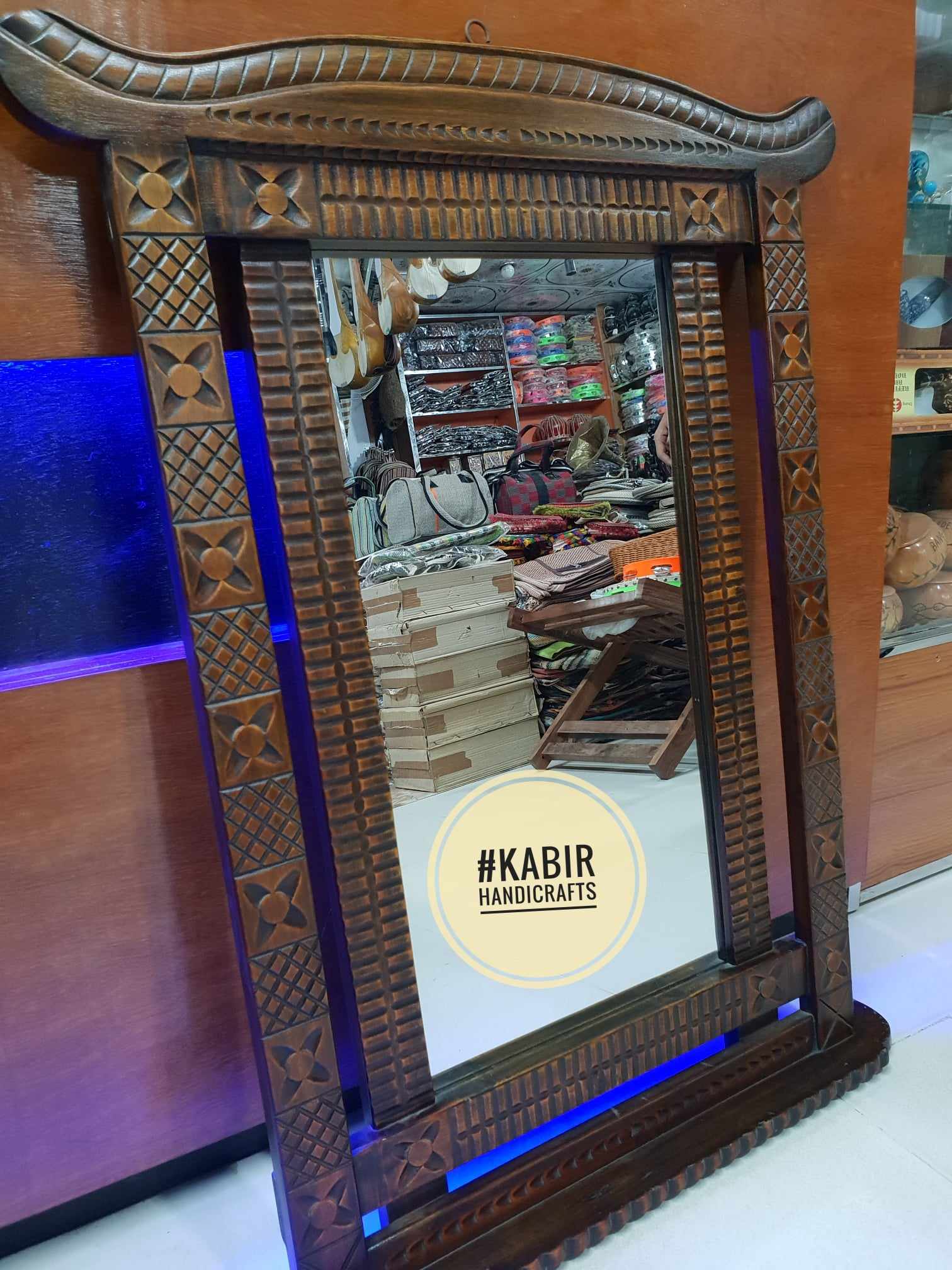 European Vintage Wall Bathroom Hanging Makeup Mirror Travel Victorian