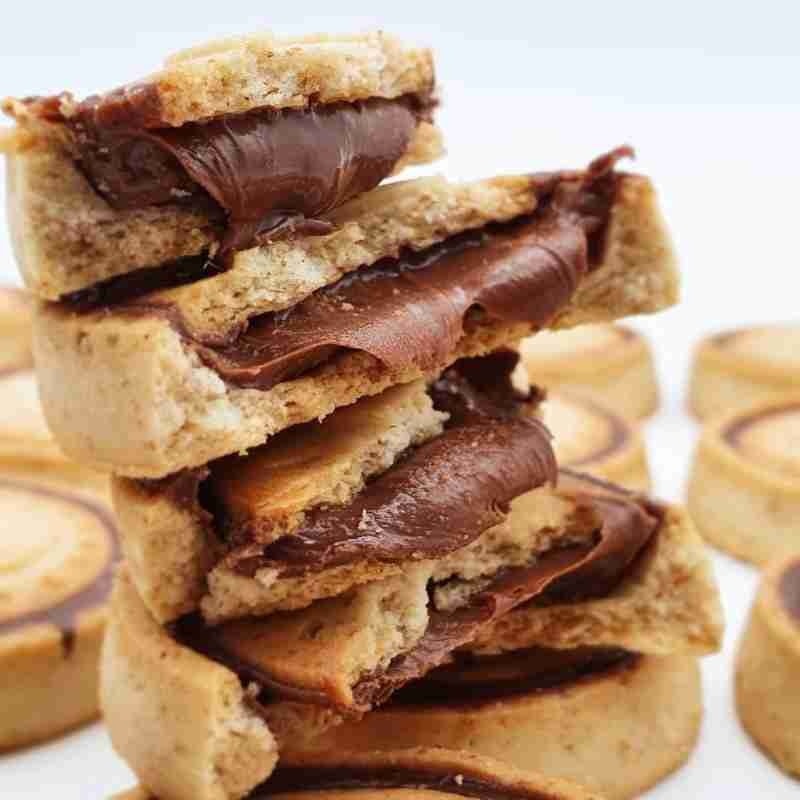 Nutella Biscuits Tube Filed Inside With Nutella Chocolate - 166gm. 