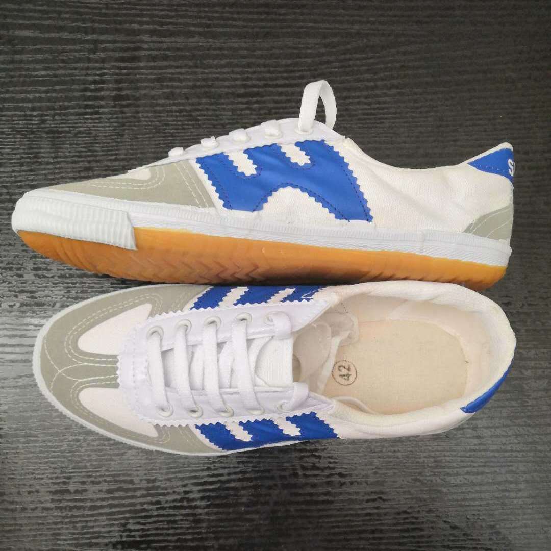 Spring and Summer Volleyball Shoes White Canvas Shoes Martial Arts Training Shoes Morning Exercise Shoes Mesh Surface Shoes Men's and Women's Student Cloth Shoes Sneakers Rubber Shoes. 