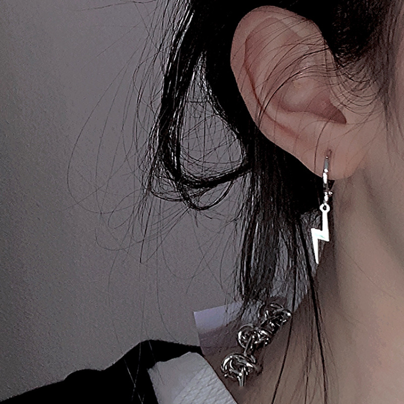 Lightning earrings punk hip-hop personality cold style Hong Kong style earrings men's earrings hip-hop earrings niche earrings for women