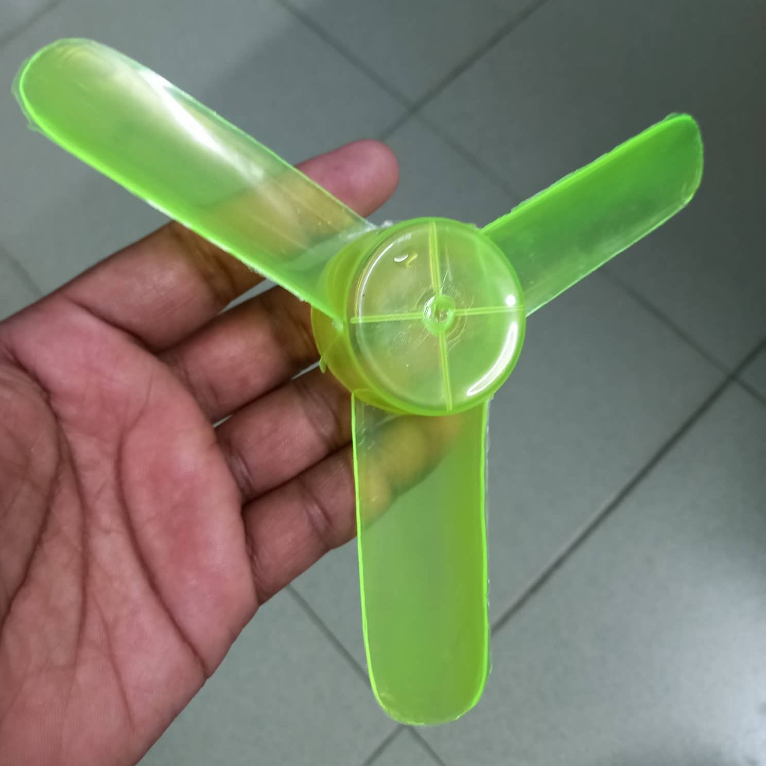 MINI FAN FOR DC MOTOR 12V 5pis (Same As Picture). 