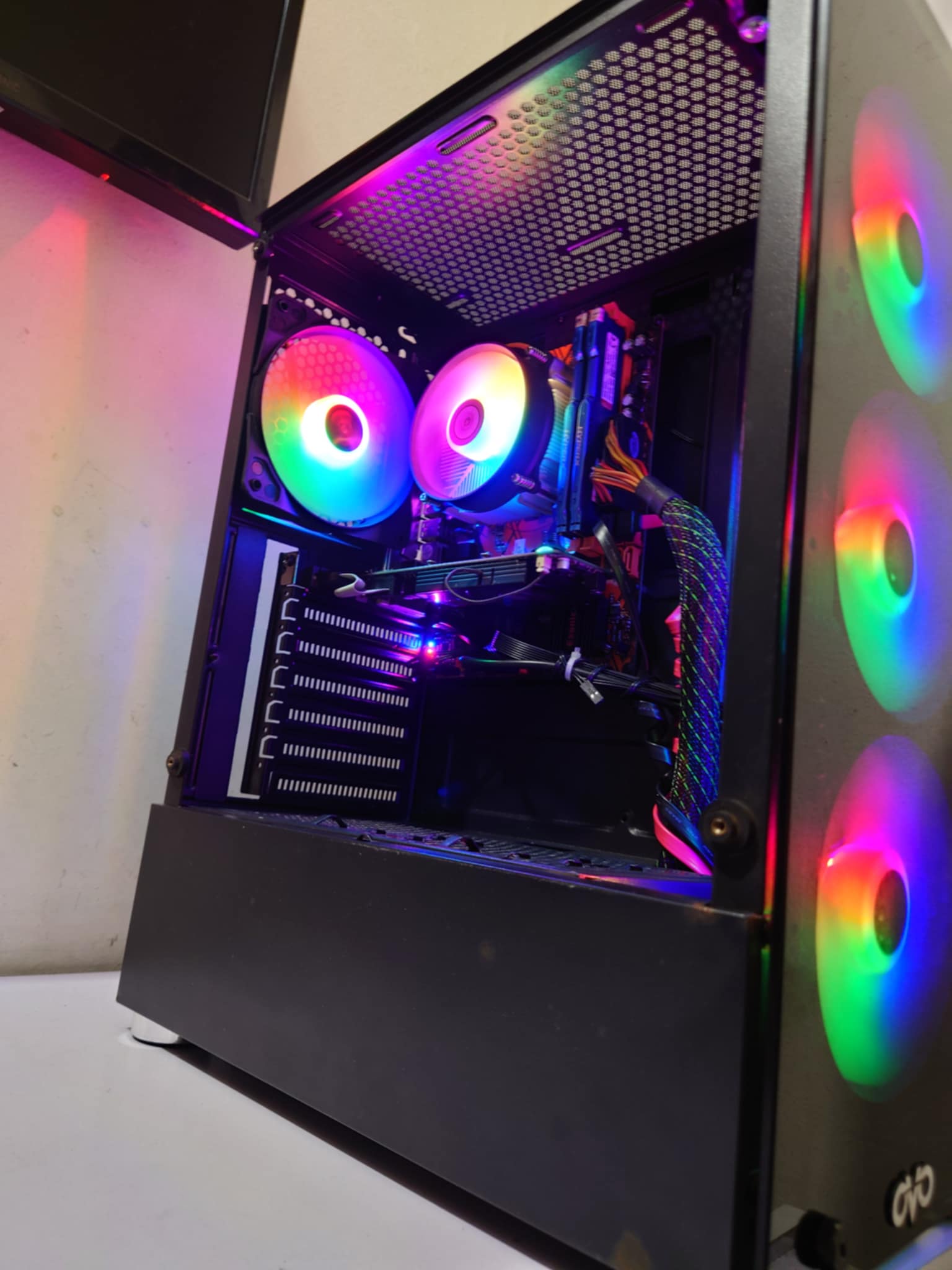 Intel Core i7 RAM 16GB SSD 128GB HDD 500GB GPU 8GB (Intel HD Built in) Gaming Desktop PC With Free Mouse Keyboard. 