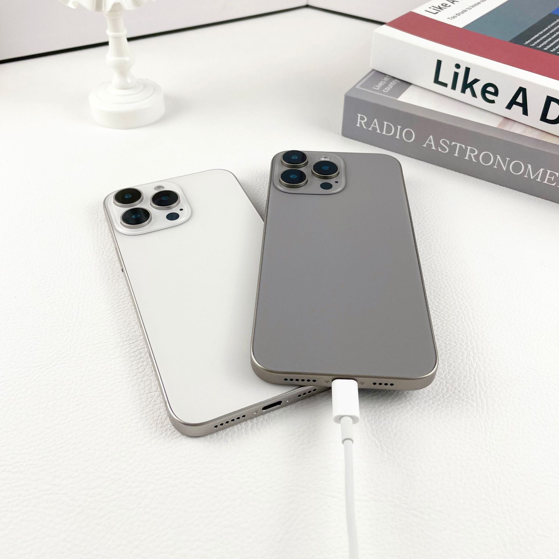 1:1 Phone Model For iPhone 16 proMax Replica Smartphone Not Working Simulation Showcase Copy phones Toy. 