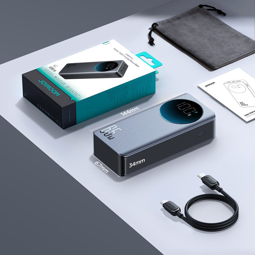 Joyroom JR-PBF05 65W Digital Display Fast Charging Power Bank 30000mAh -Black. 
